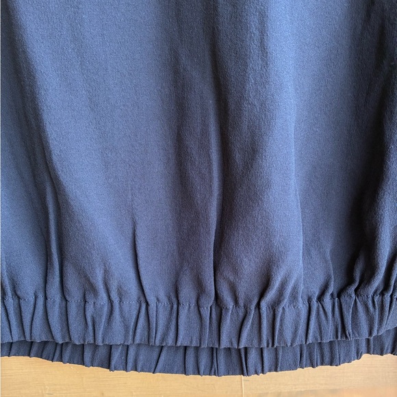 NWOT Eileen Fisher Silk Georgette Crepe V-Neck Top Size XS - Picture 9 of 12